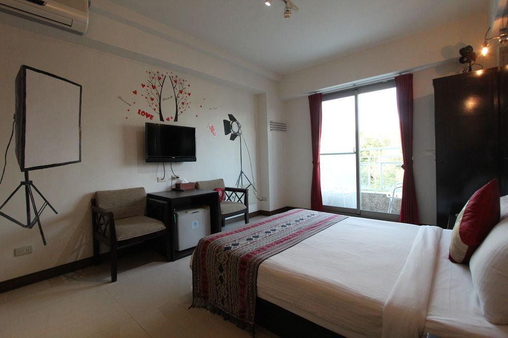 Bed and Breakfast 華納小筑 Кэньдин Экстерьер фото