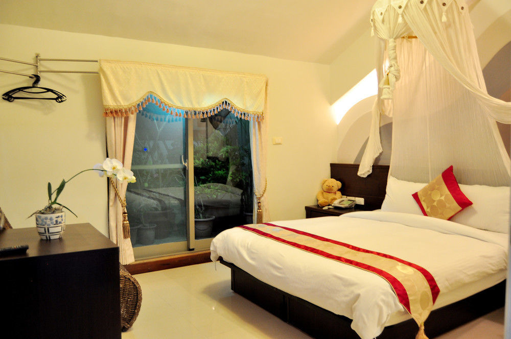 Bed and Breakfast 華納小筑 Кэньдин Экстерьер фото
